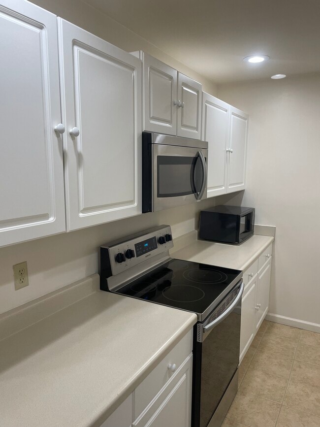 Building Photo - Oxford Place Apartments