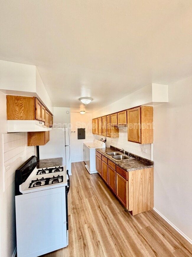 Building Photo - 748 Manteca Ct
