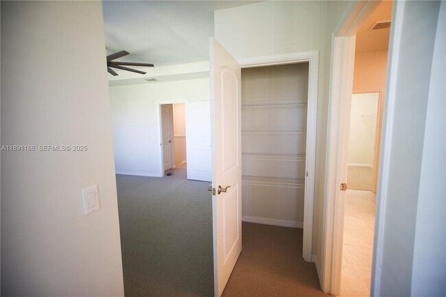 Building Photo - 8293 Cadre Noir Rd