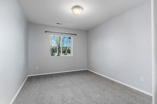 Building Photo - 2851 Cleveland Ave NW