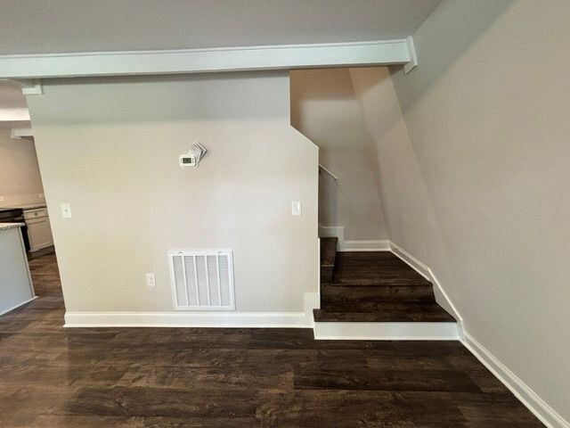 Building Photo - 33 Chalet Dr