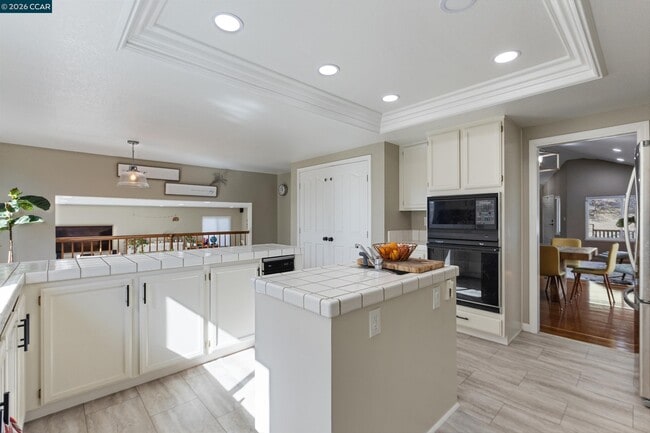 Building Photo - 342 Newcastle Ln