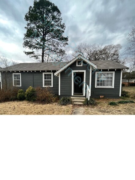 Building Photo - 607 N James St