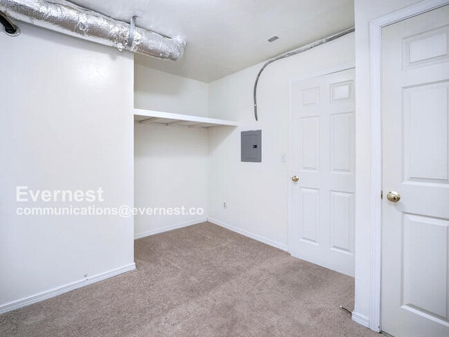 Building Photo - 4123 Fieldstone Dr
