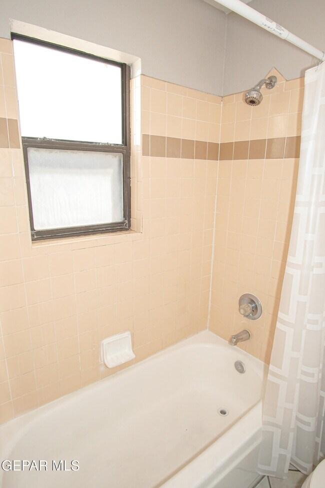 Building Photo - 1832 Dean Jones Dr