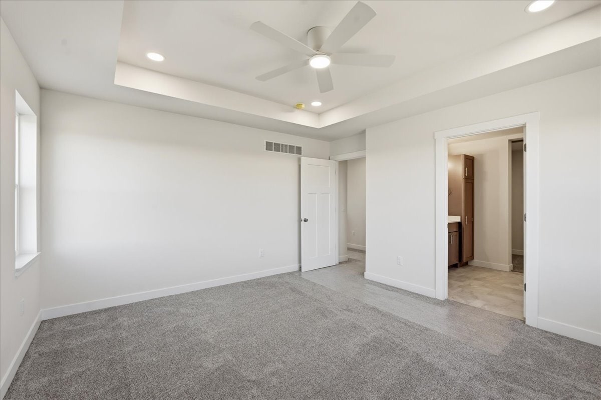 Building Photo - 990 Bell Cir
