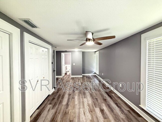 Building Photo - 5336 Cruz Rd