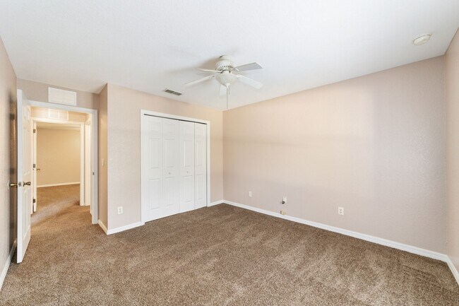 Building Photo - Peaceful 3-Bedroom Home with Open Floor Plan & Two-Car Garage in Rainbow Lakes Estates!