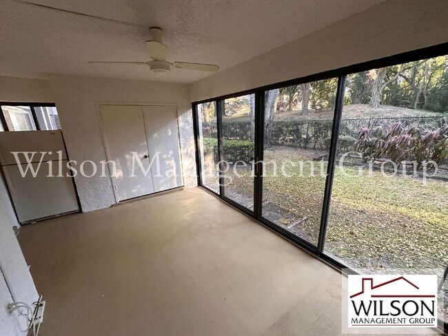 Building Photo - 17 Escondido Cir