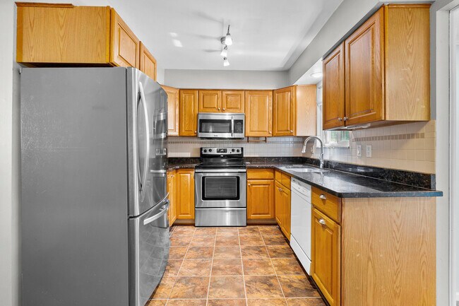 Building Photo - 273 Mc Kinley Dr