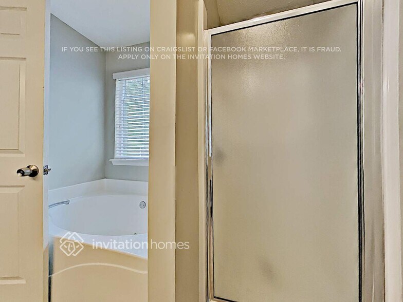 Building Photo - 4631 Noah Overlook W