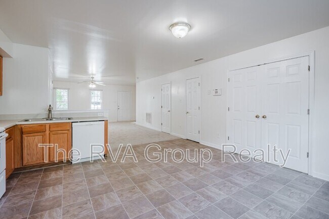 Building Photo - 2909 2nd Ave