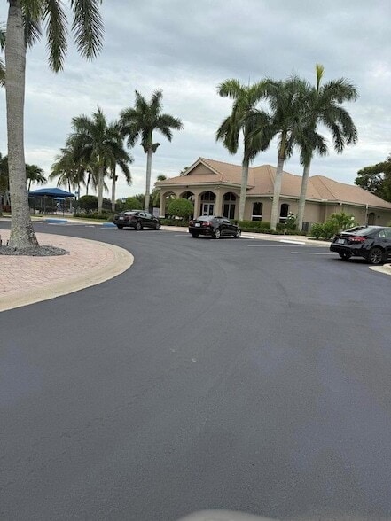 Building Photo - 2891 Cedar Dunes Dr