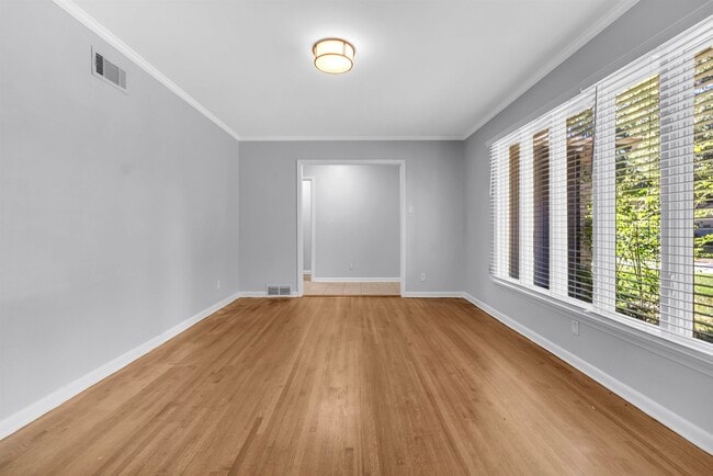 Building Photo - 1130 Wheaton St