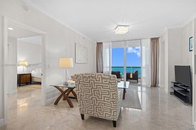 Building Photo - 17875 Collins Ave