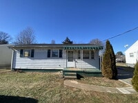 Building Photo - 209 Hamilton St