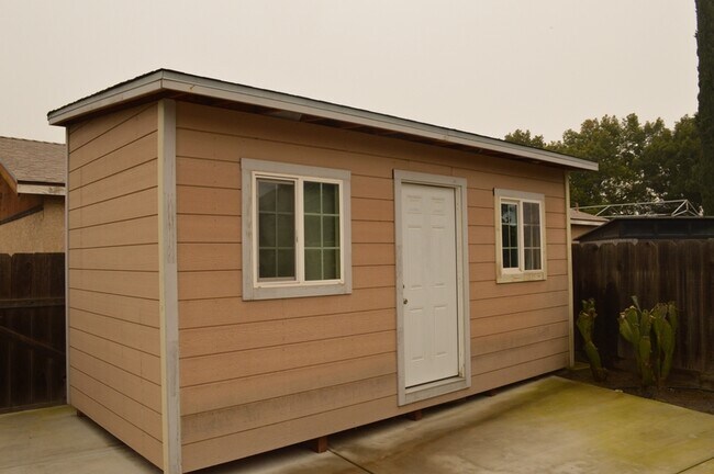 Building Photo - 1074 Plumwood Ct