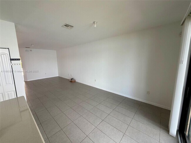 Building Photo - 1075 NW 33rd Manor