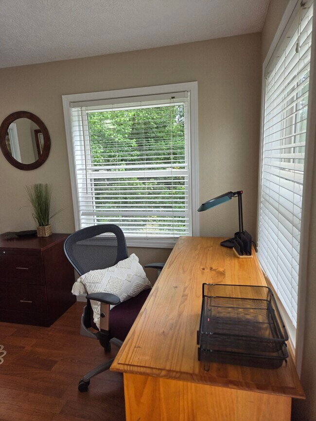 Building Photo - 487 Kentucky Ave