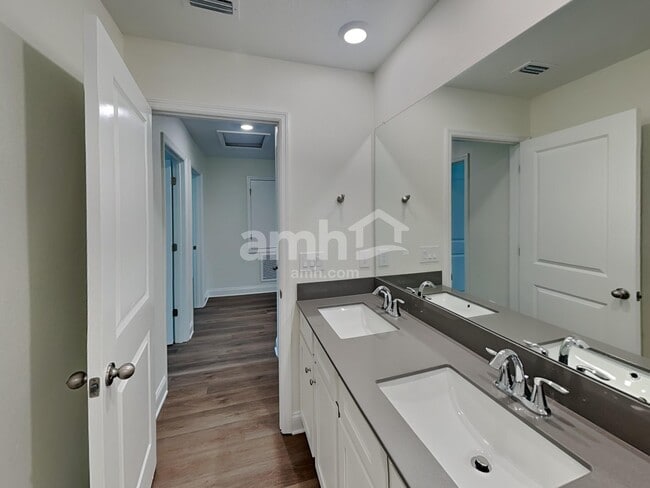 Building Photo - 1068 Grafton Ridge Dr