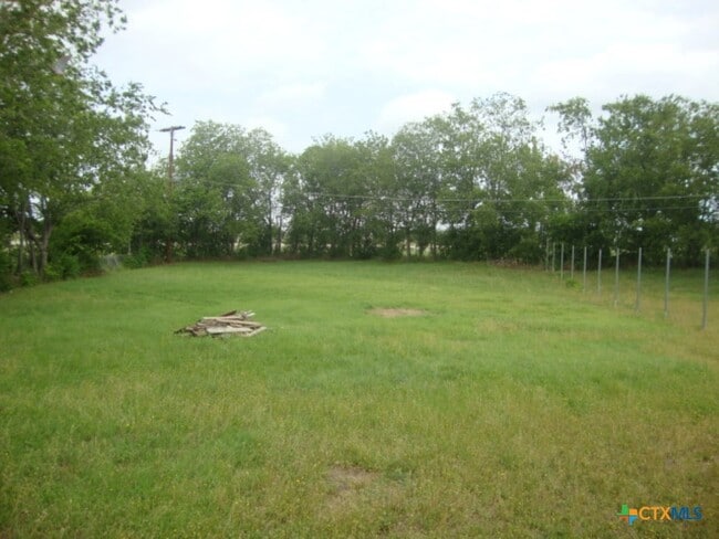 Building Photo - 1813 Fairview Dr