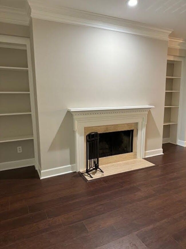 Building Photo - Spacious 2BR/2BA Green Hills Condo – Prime...
