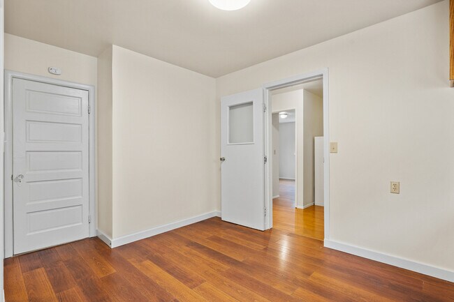 Building Photo - 4724 S Findlay St