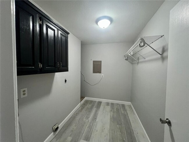 Building Photo - 1201 S 26th St