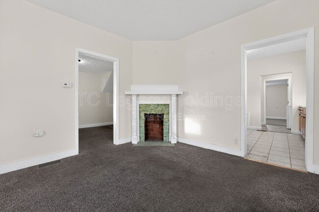 Building Photo - 388 Broaddus Ave