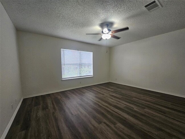 Building Photo - 2810 Adelen Ln