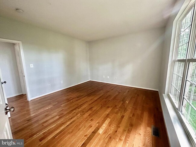 Building Photo - 10554 Crooked Branch Ct