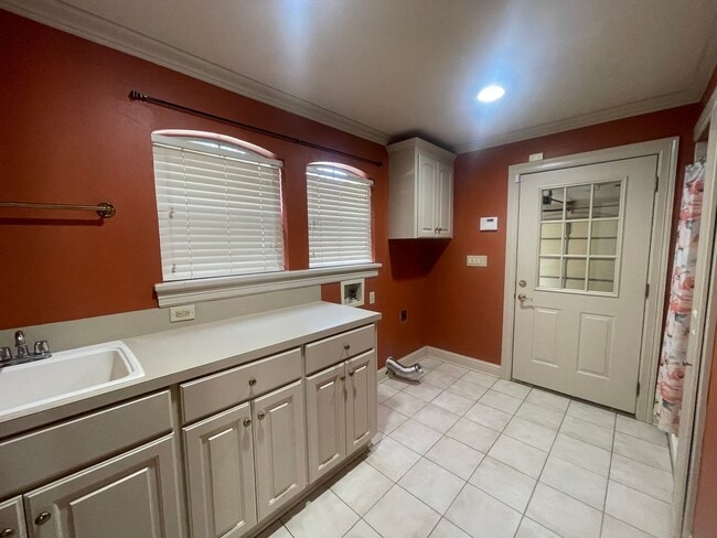 Building Photo - Stonebridge Community! Luxury and Lifestyle Awaits your Call