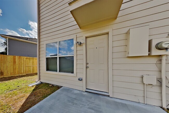 Building Photo - 7202 Winter Song Dr