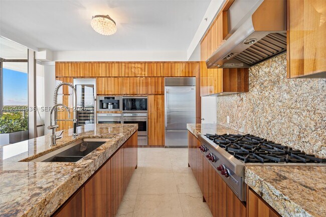 Building Photo - 9705 Collins Ave