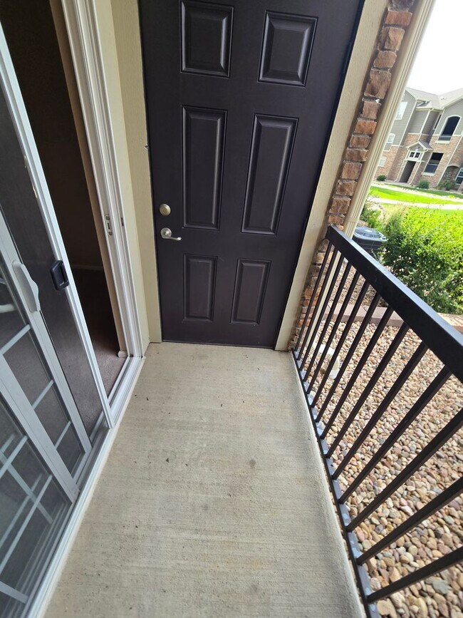 Building Photo - Beautiful 2 Bed, 2 bath condo