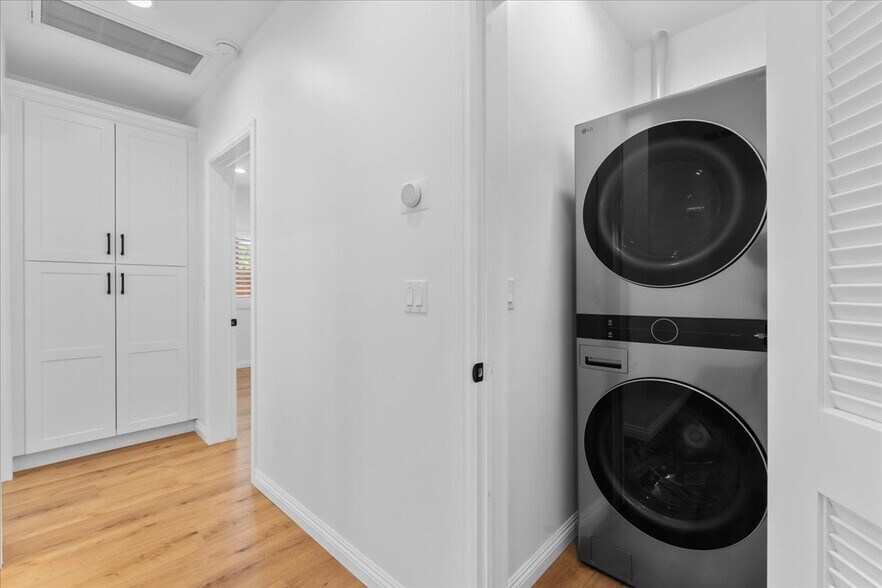 Laundry room that hides away from the home - 408 W Walnut Ave