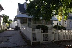 Building Photo - 256 Weequahic Ave