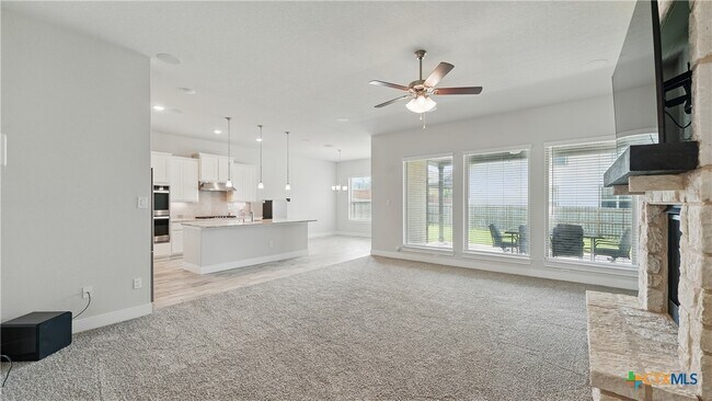 Building Photo - 1606 Folk Victorian Rd