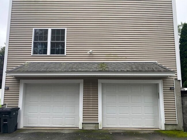 Building Photo - 3 Gordon Rd