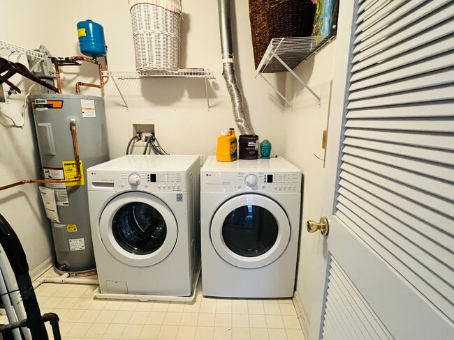 Building Photo - 30-G Ironstone