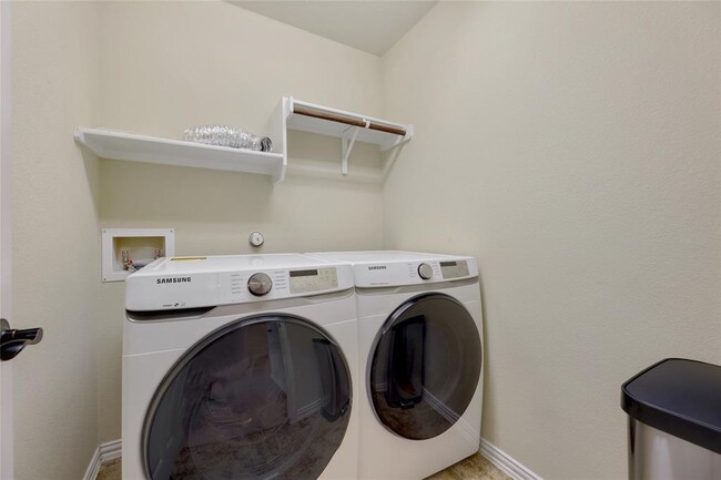 Building Photo - 16105 Travesia Way