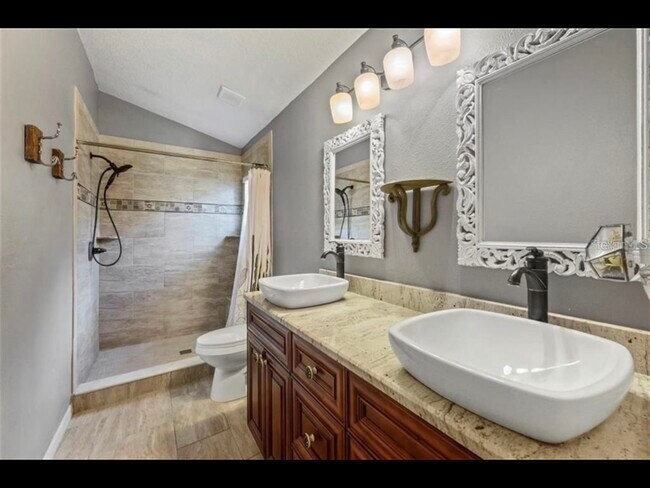 Building Photo - 3703 Golden Eagle Dr