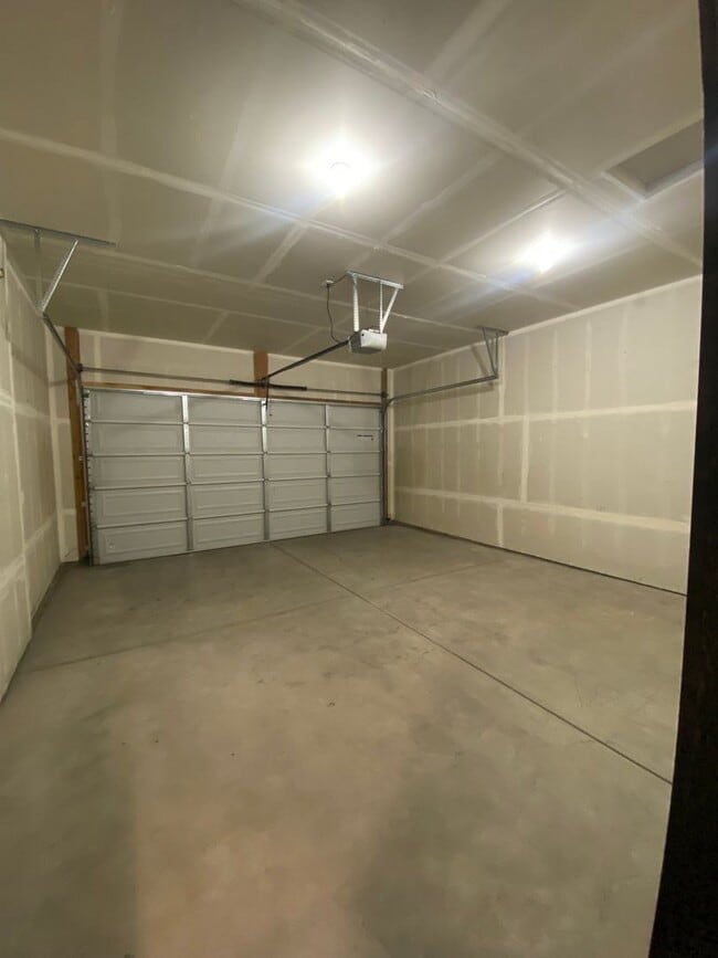 Building Photo - 4310-4312 N Centennial Ln