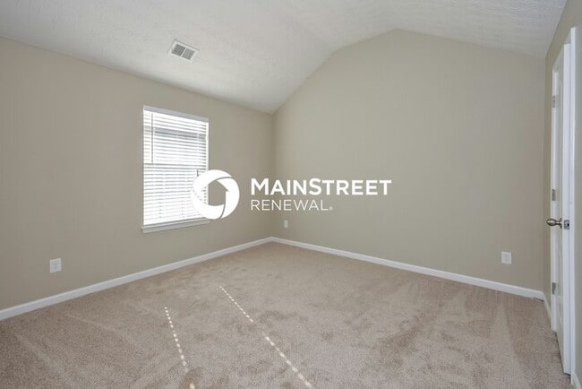 Building Photo - 4 Bedroom Pet-Friendly Home in Jonesboro, GA with Main Street Renewal