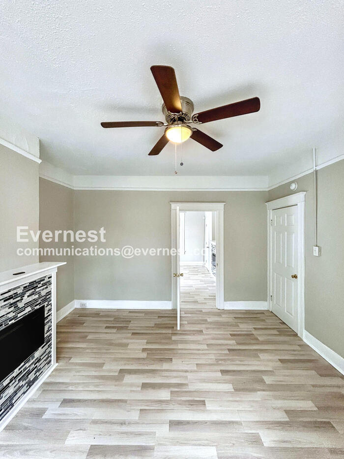 Building Photo - 1434 Rogers St