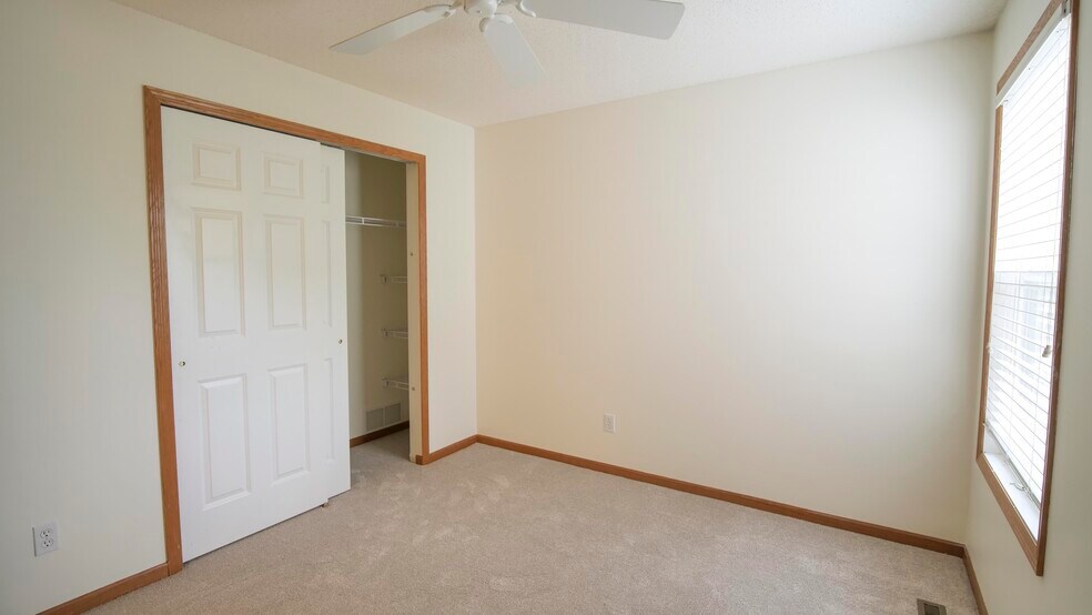 Building Photo - 15250 Florist Cir