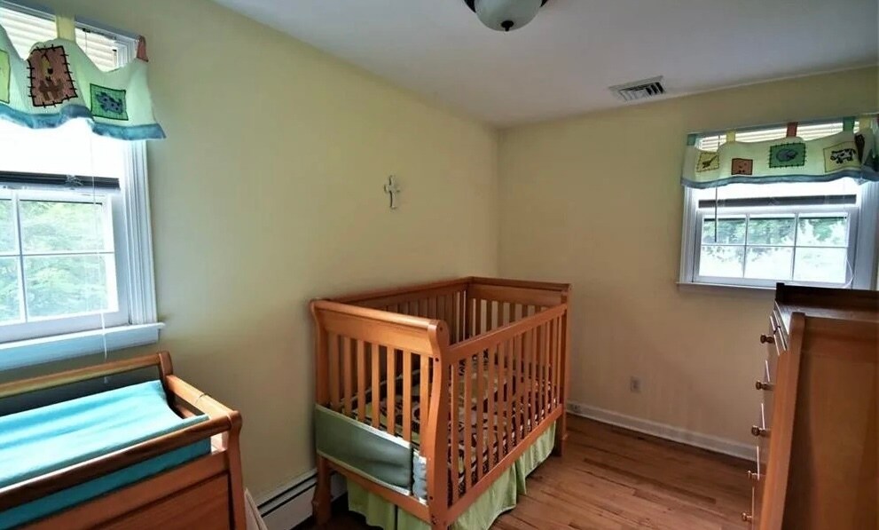 Bedroom 4 - 25 Shelter Rock Rd