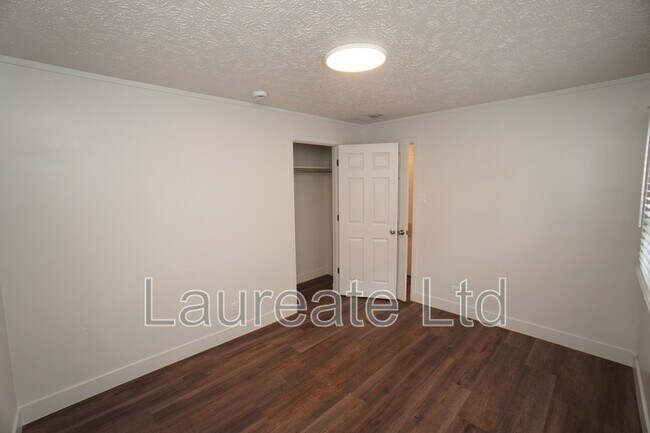Building Photo - 4088 S Clay St