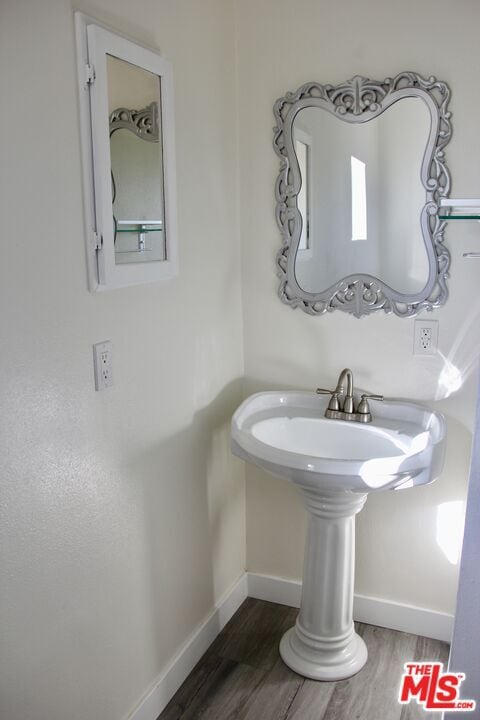 Building Photo - 1239 S Hudson Ave