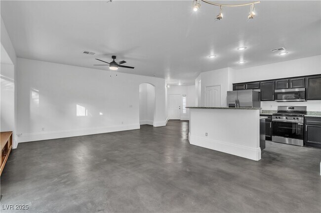Building Photo - 4468 Lobero Ave